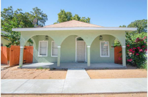 3 BR1 BA Remodeled Home Near Downtown